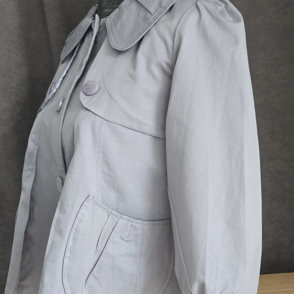 Stylish Gray Button-Up Jacket - Picture 4 of 8